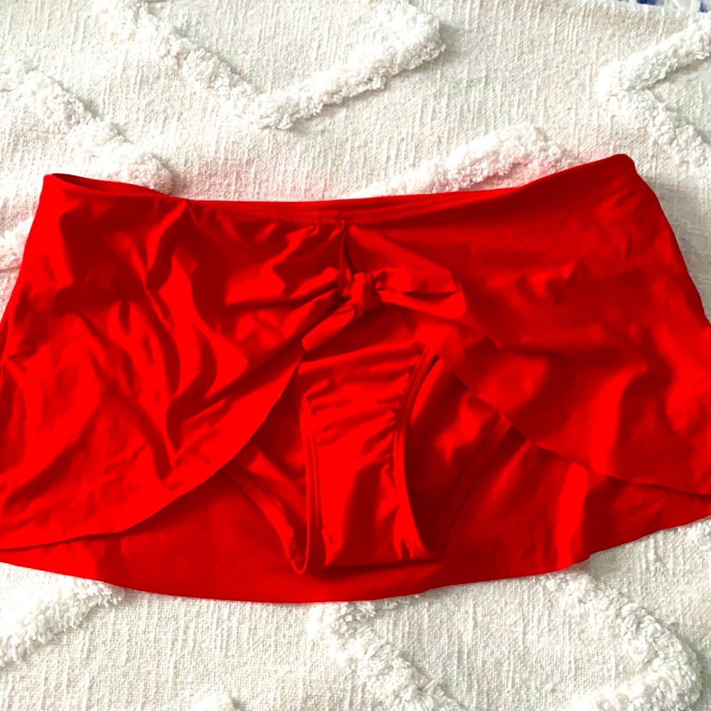 Red bathing suit bottom med
